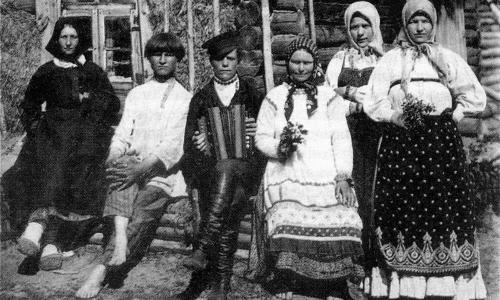 «Русский гипноз»: как мужики и бабы вводили друг друга в транс